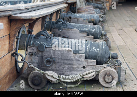 Kanone auf Segelschiff detail Stockfoto