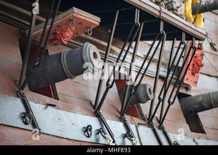 Kanone auf Segelschiff detail Stockfoto