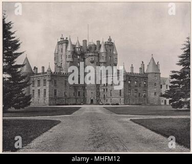 Glamis Castle ist die erbliche Sitz des Earl of Strathmore und Kinghorn, und liegt 5 Meilen westlich von Forfar Stockfoto