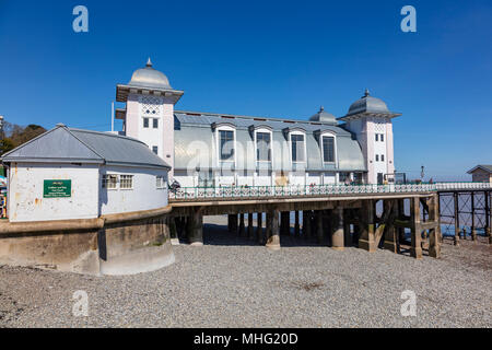 Der historischen Seebrücke Pavillon am Penarth Pier, Tal von Glamorgan, Wales, Großbritannien Stockfoto