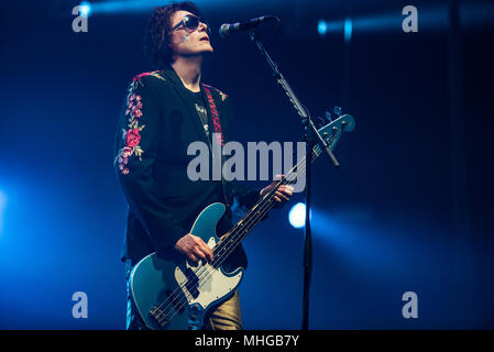 Manchester, Großbritannien. 28. April 2018. Die Manic Street Prediger Dachverkleidung der Manchester Arena auf Ihrer "Widerstand ist zwecklos"-Tour in der Manchester sind Stockfoto