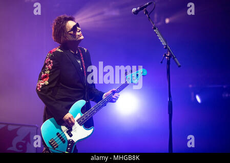 Manchester, Großbritannien. 28. April 2018. Die Manic Street Prediger Dachverkleidung der Manchester Arena auf Ihrer "Widerstand ist zwecklos"-Tour in der Manchester sind Stockfoto