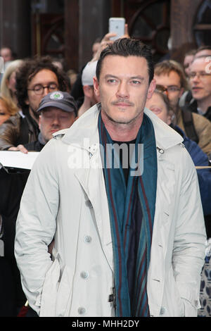 London, UK, 1. Mai, 2018. Luke Evans besucht Schach musikalische öffnung Nacht im London Coliseum Stockfoto