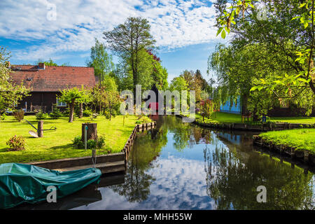 Landschaft mit Hütten in den Spreewald, Deutschland. Stockfoto