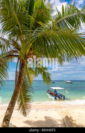 Alona Beach Bohol Philippinen April 20, 2018 Alona Beach Stockfoto