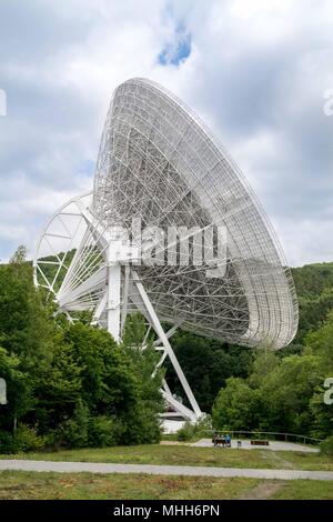 Großes Radioteleskop Effelsberg in der Nähe von Bad Münstereifel in der Deutschen Eifel Stockfoto