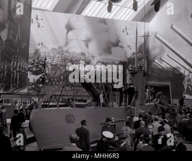 WWII era Deutsche Nazi-U-Boot U-Boot an einer militärischen Ausstellung ca. 1930er Jahre 1940er Jahre Stockfoto