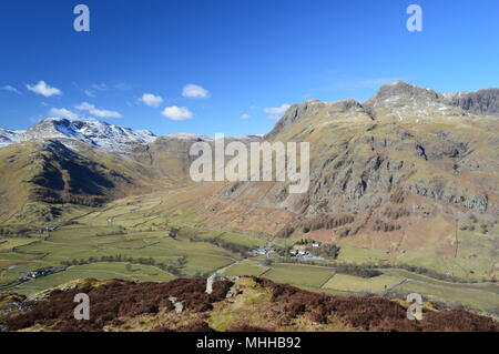 Great Langdale, Lake District. Langdale Pikes und Bowefell Stockfoto