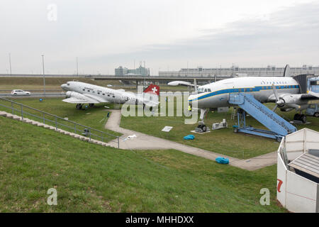 Ebene Anzeigebereich im Besucherpark am Flughafen München Besucherpark Flughafen München (DE), München, Deutschland. Stockfoto