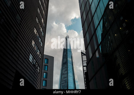 LONDON - April 26, 2018: The Shard Wolkenkratzer bauen auf modernen Skyline von London Stockfoto