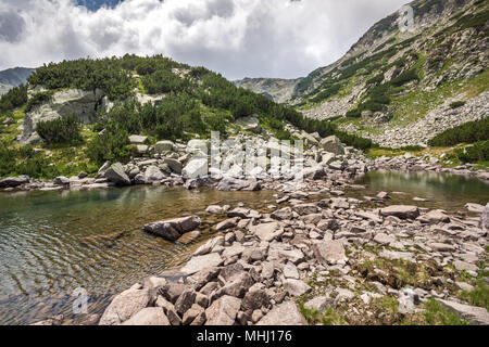 Landschaft des Oberen Muratovo See, Pirin-gebirge, Bulgarien Stockfoto