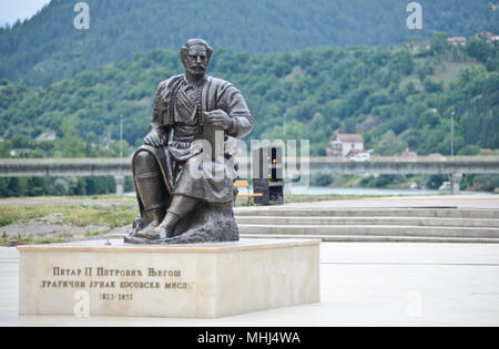 Petar II Petrović-Njegoš Denkmal in Andricgrad, Visegrad, Bosnien & Herzegowina Stockfoto