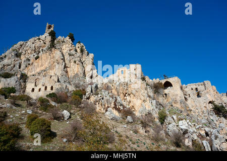 Halb zerstörten St. Hilarion Castle in der Nähe von Kyrenia (Girne), Türkische Republik Nordzypern Stockfoto