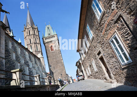 Eine zvonice kostel sv. (Bartloměje gotika, národní kulturní památka), Kolín, Středočeský kraj, Česká republika/gotischen St. Bartholomäus Kathedrale, Abschleppen Stockfoto