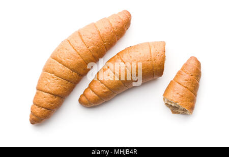 Salzig Brötchen. Vollkorn Croissants auf weißem Hintergrund. Stockfoto