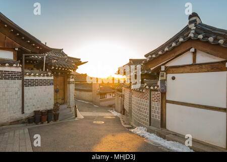 Das Dorf Bukchon Hanok in Seoul, Südkorea. Stockfoto