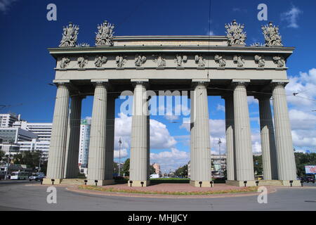 Die Moskauer Triumphbogen in St. Petersburg, Russland, 17. August 2016 Stockfoto