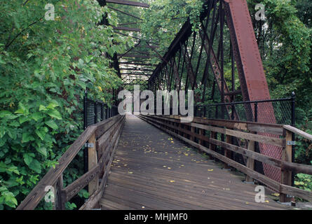 Gestellbrücke, Norwottuck Rail Trail State Park, Massachusetts Stockfoto