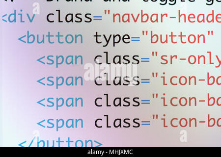 Html Code entwickeln. Programmierung Workflow abstrakter Algorithmus Konzept. Zeilen HTML-Code sichtbar. Stockfoto
