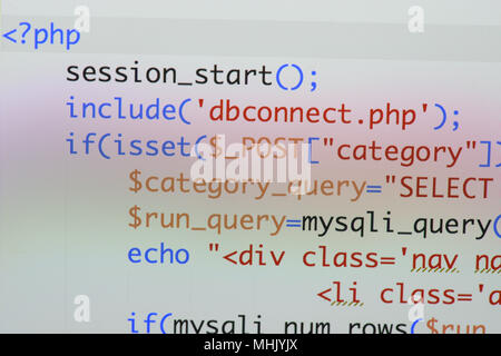 Echte PHP-Code entwickeln. Programmierung Workflow abstrakter Algorithmus Konzept. Zeilen PHP Code sichtbar. Stockfoto