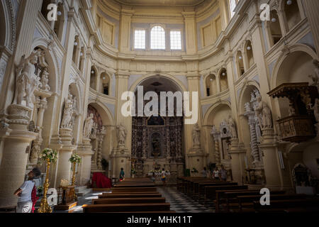 Lecce (Italien), August 2017. Innenansicht der Kirche von San Matteo. Querformat. Stockfoto