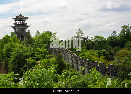 Blick auf Festung und Turm in Enshi Tusi Imperial antike Stadt in Hubei China Stockfoto