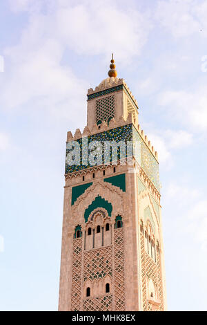 Minarett der Moschee Hassan II oder Grande Mosquee Hassan II., eine Moschee in Casablanca, Marokko. Es ist die größte Moschee in Marokko und die 13. größte Stockfoto