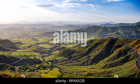 Panorama der Semien Berge und Tal um Lalibela, Äthiopien Stockfoto