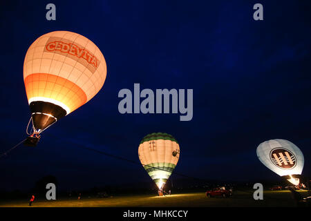 Zabok, Kroatien. Mai, 2018. Heißluft-ballons sind während der Kroatien heissluft Ballon Rallye 2018 in Zabok, Kroatien, am 1. Mai 2018 gesehen. Quelle: Igor Soban/Xinhua/Alamy leben Nachrichten Stockfoto