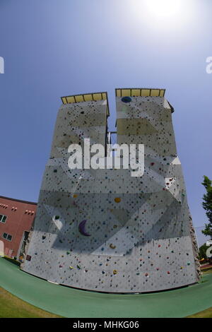 Tokio, Japan. 29 Apr, 2018. Allgemeine Ansicht, Geschwindigkeit Sterne 2018 Speed Climbing Cup bei MORI PARK Outdoor Dorf in Tokio, Japan, 29. April 2018. Credit: Hitoshi Mochizuki/LBA/Alamy leben Nachrichten Stockfoto