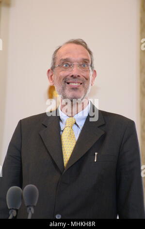 Wien, Österreich. Mai 2, 2018. Tagung des Ministerrats der Österreichischen Bundesregierung im Bundeskanzleramt in Wien. Bild zeigt Bundesminister Heinz Faßmann. Quelle: Franz Perc/Alamy leben Nachrichten Stockfoto