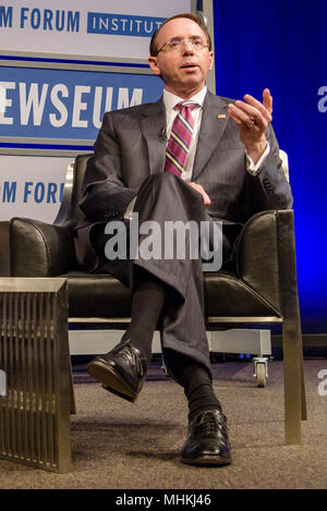 Washington, DC, USA. Mai, 2018. Der stellvertretende Generalstaatsanwalt RON Schloss Rosenstein spricht an der Newseum als Teil der Veranstaltungen des Museums am Tag. Credit: Kyle Gustafson/ZUMA Draht/Alamy leben Nachrichten Stockfoto