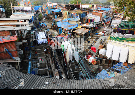 Der Blick auf die berühmten Dhobi Ghat, Mahalaxmi, Mumbai, Indien Stockfoto