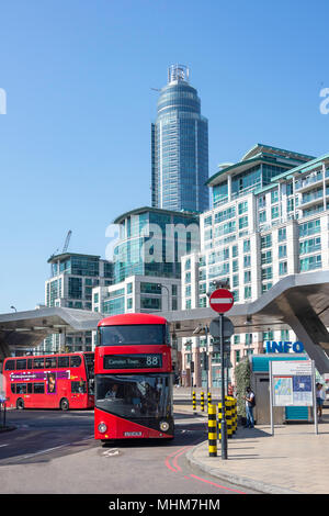 Die Vauxhall Cross Verkehrsknotenpunkt, Vauxhall, London Borough von Lambeth, Greater London, England, Vereinigtes Königreich Stockfoto