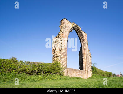 Die Ruine der gewölbten Fenster Rahmen in der "Dale Abbey, Derbyshire, Großbritannien Stockfoto