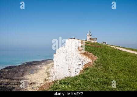 Belle Tout Lighthouse, auch bekannt als Belle Toute, ist die stillgelegte Leuchtturm am Beachy Head, East Sussex, Südengland, GB, UK Stockfoto