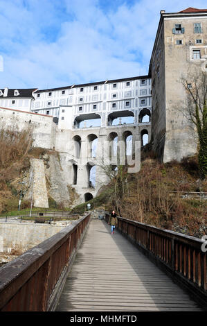 Cloack Brücke in Cesky Krumlov, Tschechische Republik Stockfoto