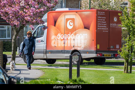 Ocado essen Lieferwagen in England, Großbritannien. Stockfoto