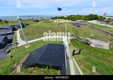 Fort Moultrie eine Amerikanische Festung, die von 1776 bis 1947 verwendet wurde. Stockfoto