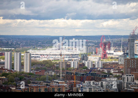 Blick Richtung Stratford von Canary Wharf. Stockfoto