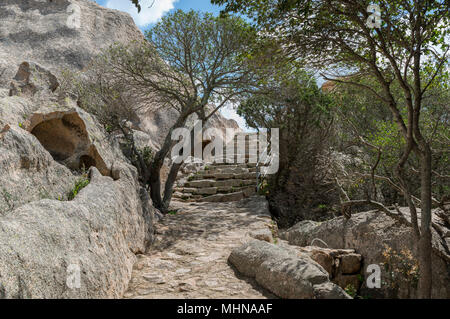 Blick von der Bär oder Capo dorso in Sardinien in der Nähe von Palau, die Insel im Hintergrund ist Maddalena Archipel, berühmt für seine Paradies Stockfoto