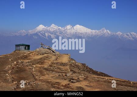 Ganesh Himal Bergkette von Laurebina, Nepal gesehen. Stockfoto