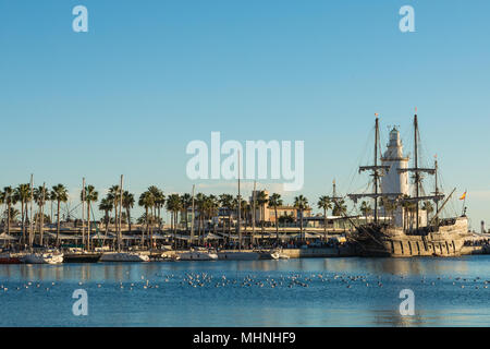 Leuchtturm "La Farola de Malaga in Malaga, Spanien Stockfoto