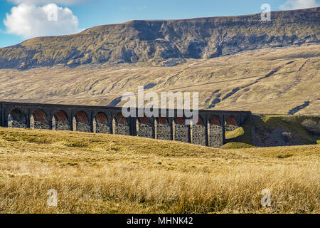 Eine oblique Ansicht des Ribblehead Viadukt. Stockfoto