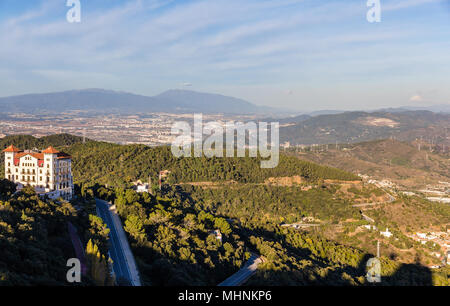 Blick vom Berg Tibidabo - Barcelona, Spanien Stockfoto