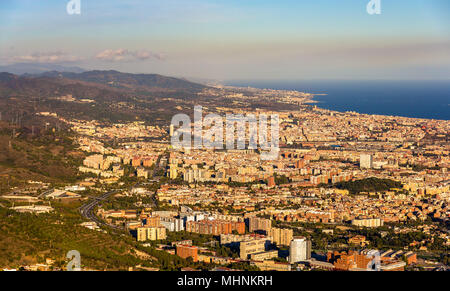 Blick auf Barcelona von oben Sagrat Cor Tempel Stockfoto