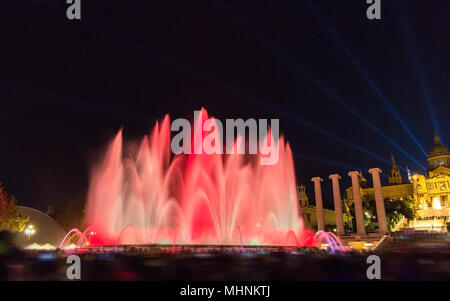 Der Magische Brunnen von Montjuic in Barcelona, Spanien Stockfoto