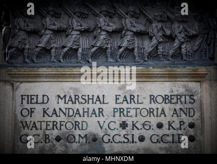 Glasgow in Schottland, Kelvingrove Park, Lord Frederick Sleigh Roberts, der Kandahar, Pretoria und Waterford statue Detail von Bildhauer Harry Bates Stockfoto