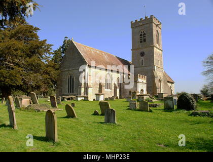 St. Laurence Church, ein denkmalgeschütztes Gebäude im Dorf Longney, Gloucester. Stockfoto