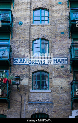 Shad Thames historischen Warehouse Bereich für modernes Leben, Bermondsey, Stadtteil Southwark, London, England, Großbritannien Stockfoto